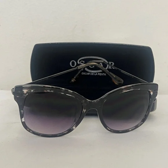 Oscar De La Renta Acetate Tortoise Shell Cat Eye Sunglasses Black - Picture 7 of 17